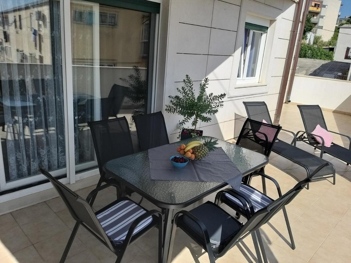 3 Bedroom Apartment With Terrace And Free Parking Сплит Экстерьер фото