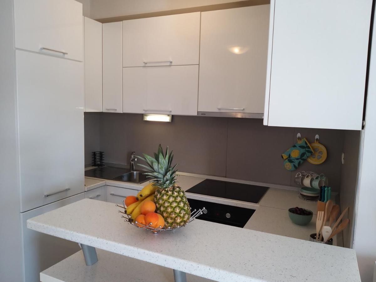 3 Bedroom Apartment With Terrace And Free Parking Сплит Экстерьер фото