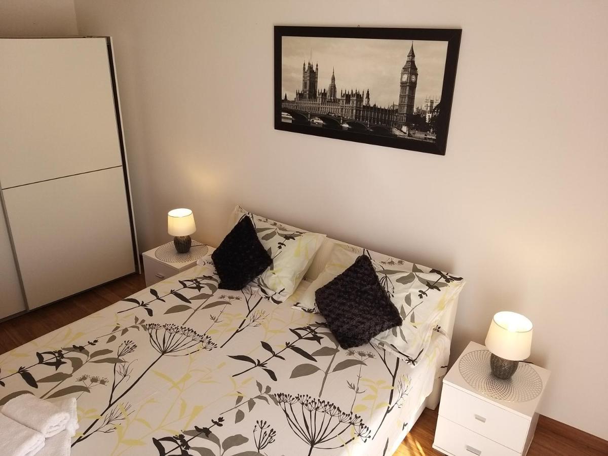3 Bedroom Apartment With Terrace And Free Parking Сплит Экстерьер фото